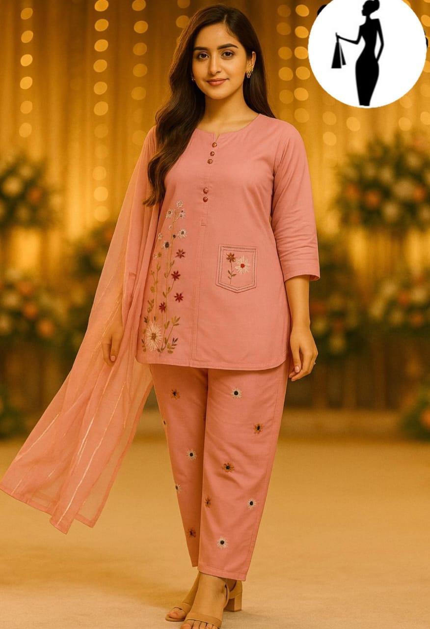 3 Pcs Women’s Stitched Embroidered Elegant Suit